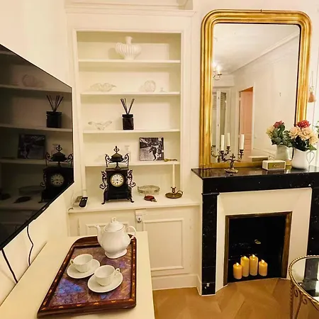 Quartier Tour-eiffel Haussmann Art Lovers Dream 1894